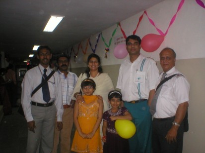 2005-Sharing at Chennai Airport (20)